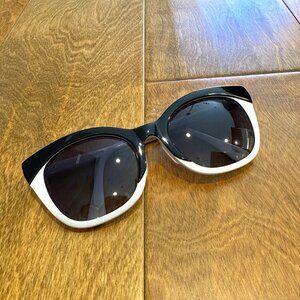 TC CHARTON Low Nose Bridge Asian Fit Women Sunglasses Paula - Black and White